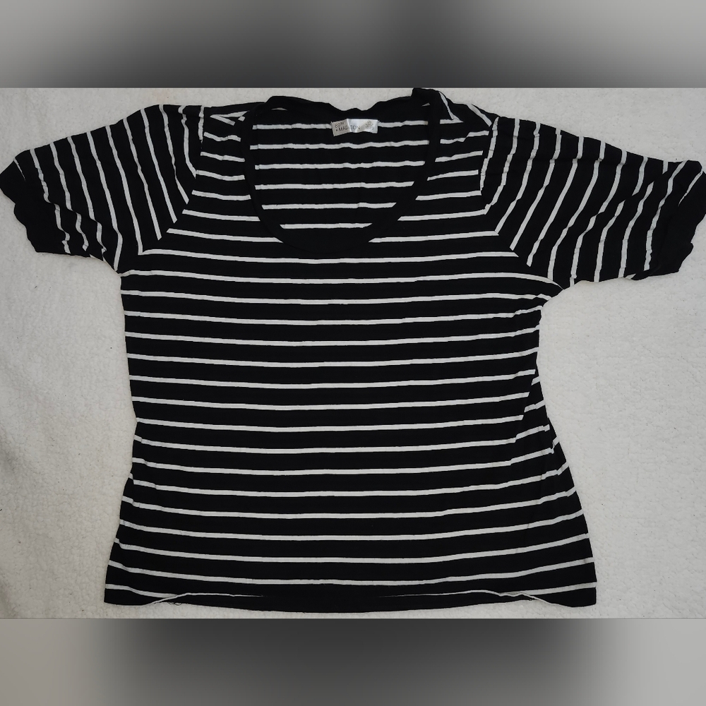 89th + Madison Womens Sz L (Runs Small) Striped Short Puffy Sleeve Top, No Flaws